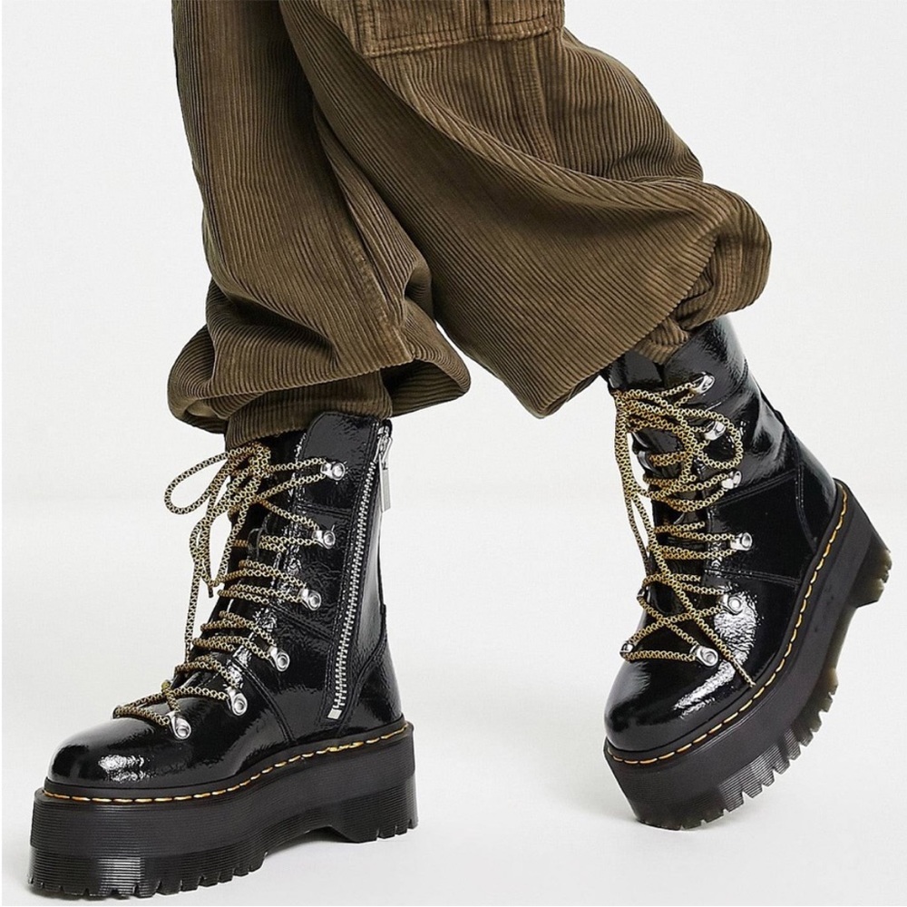 NWT Dr. Martens Ghilana Max Quad Platform Boot Distressed Patent Leather Black 6 - Picture 2 of 16